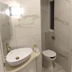 Flat, Floor, 3 And Terrace 아파트 *