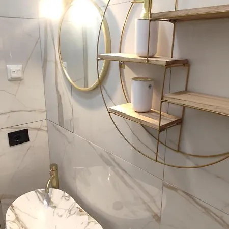 Flat, Floor, 3 And Terrace Apartamento