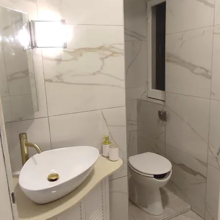 Flat, Floor, 3 And Terrace Apartamento *